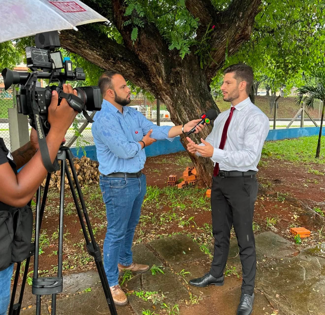 Mídia 4 — Dr. Adriano Junior em entrevista